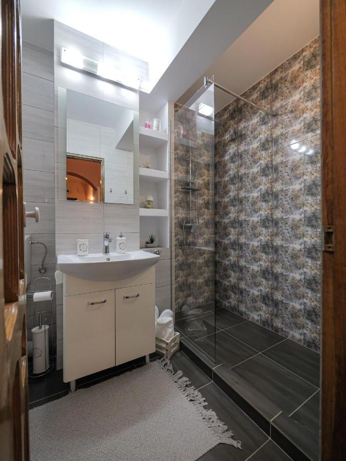 Luxury Ultracentral Curtea de Argeş 外观 照片